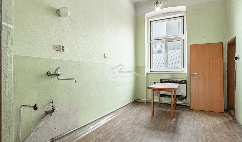 Prodej nájemního domu, činžáku 654 m², Polná – náhled fotky 10
