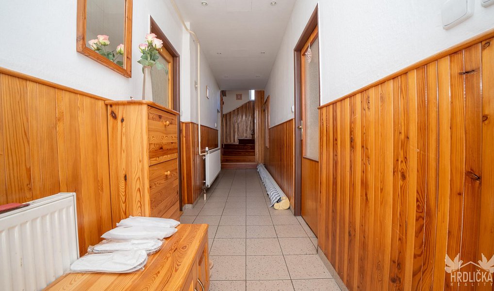 Prodej domu 203 m² s pozemkem 2 621 m², Nezdřev – náhled fotky 9
