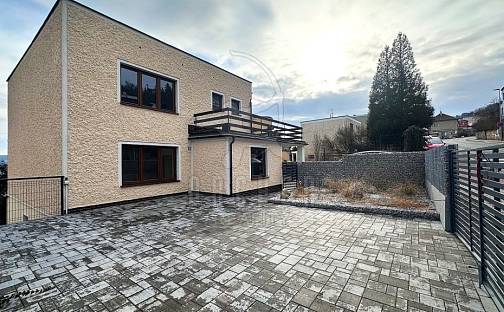 Prodej domu 288 m² s pozemkem 814 m², Zderazská, Praha 5 - Radotín