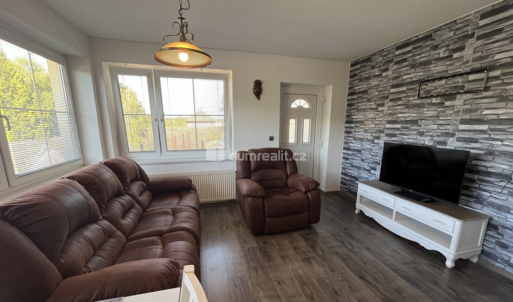 Prodej domu 140 m² s pozemkem 637 m², Žákava – náhled fotky 14