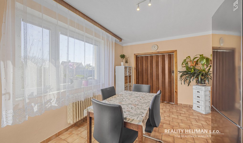 Prodej domu 293 m² s pozemkem 775 m², Líbeznice – náhled fotky 15
