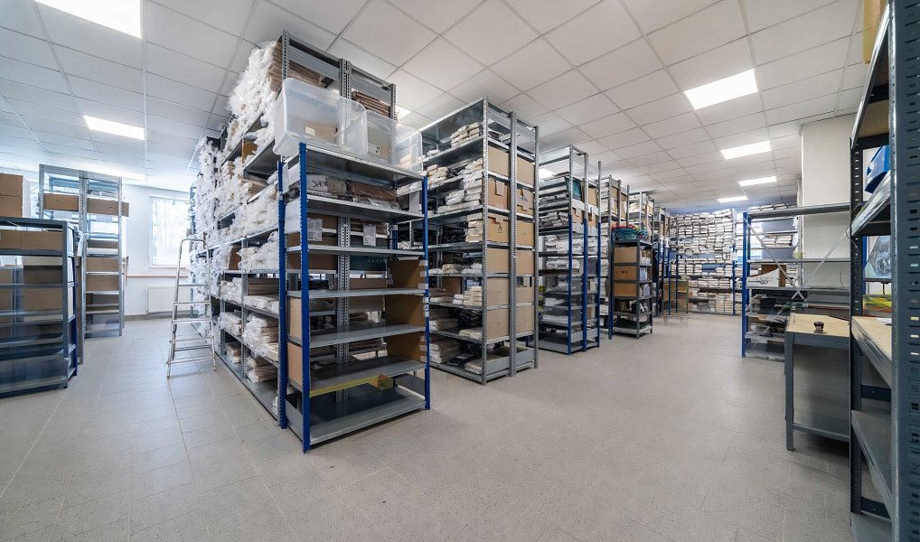 Pronájem skladovacích prostor 985 m², Plzeň – náhled fotky 4