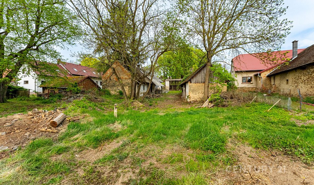 Prodej domu 80 m² s pozemkem 3 279 m², Loket – náhled fotky 12