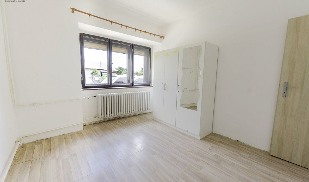 Prodej domu 574 m² s pozemkem 1 620 m², Račiněves – náhled fotky 17