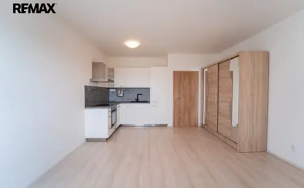 Pronájem bytu 1+kk 33 m², Vinařská, Beroun - Beroun-Město