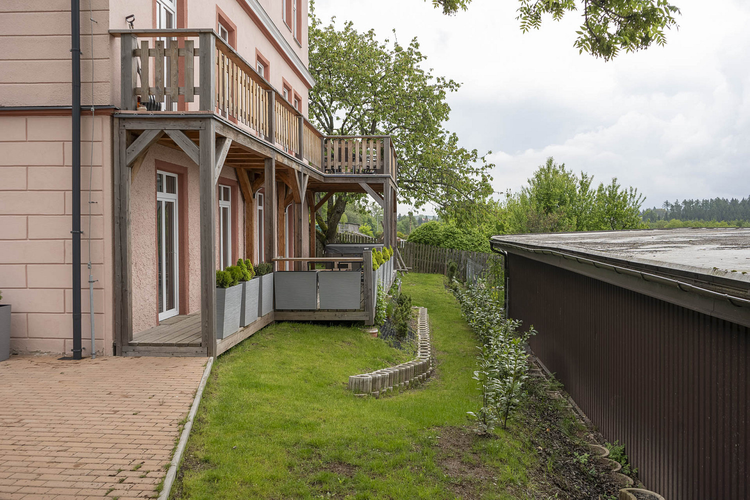 Prodej ubytovacího objektu 160 m² – fotografie 2