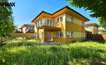 Prodej domu 205 m² s pozemkem 398 m², Na Tarase, Obříství - Dušníky, okres Mělník