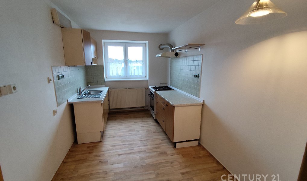 Pronájem bytu 2+1 58 m², Jindřichův Hradec – náhled fotky 3