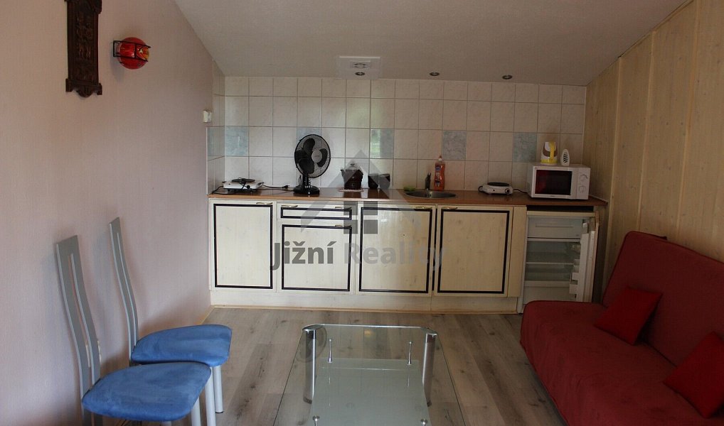 Prodej ubytovacího objektu 1 000 m², Protivín – náhled fotky 12