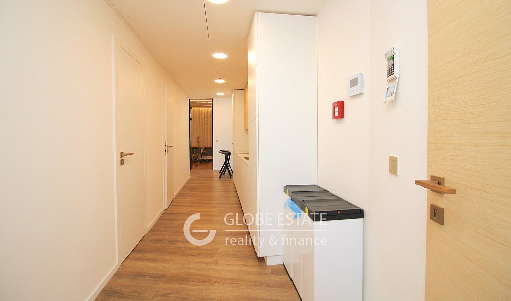 Prodej kanceláře 128 m², Praha – náhled fotky 12