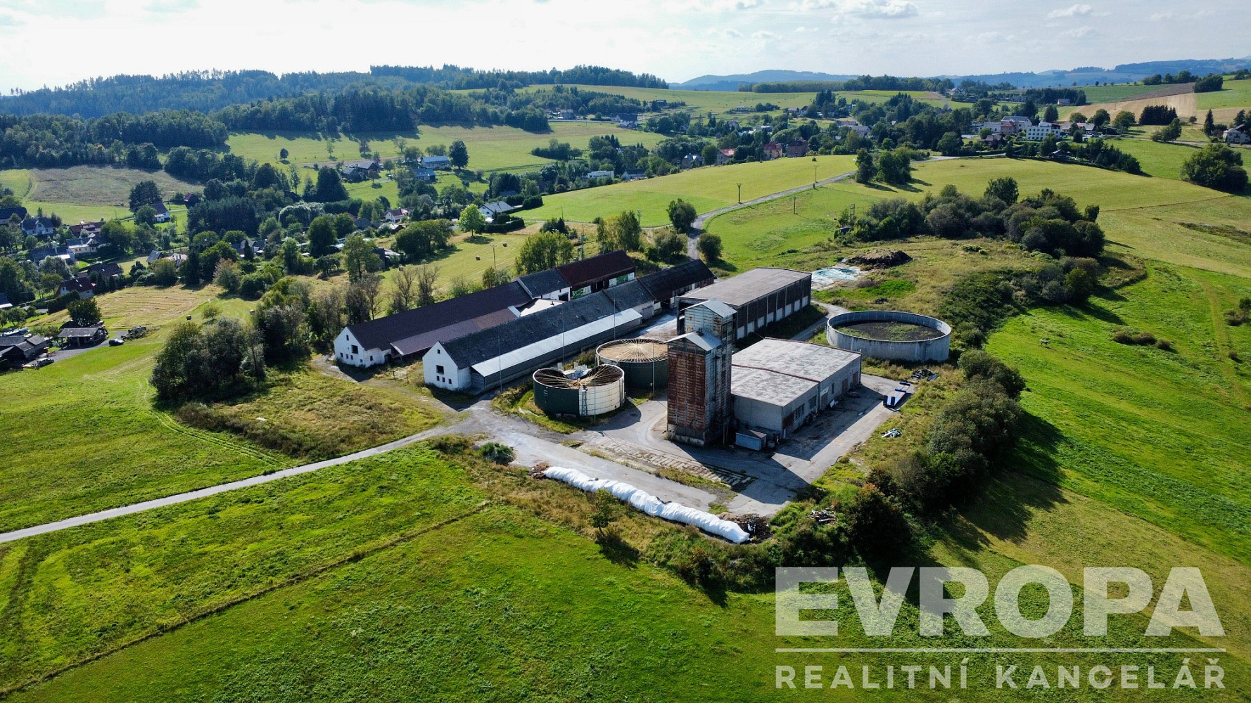 Prodej výrobních prostor 100 m² – fotografie 2