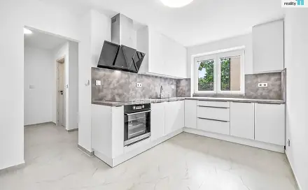 Prodej bytu 3+1 65 m², Dr. Beneše, Poděbrady - Poděbrady II, okres Nymburk
