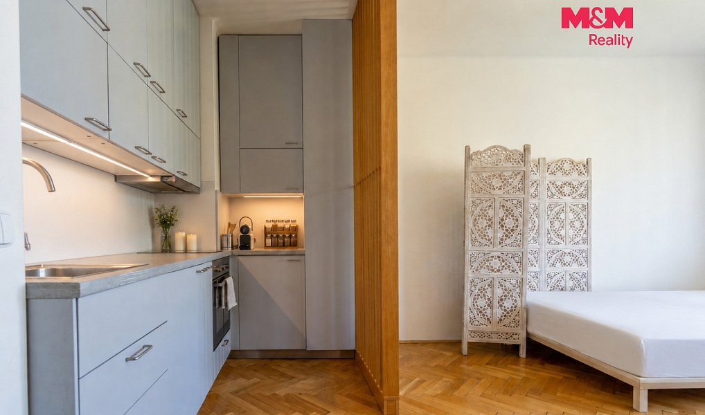 Prodej bytu 1+kk 30 m², Praha – náhled fotky 3
