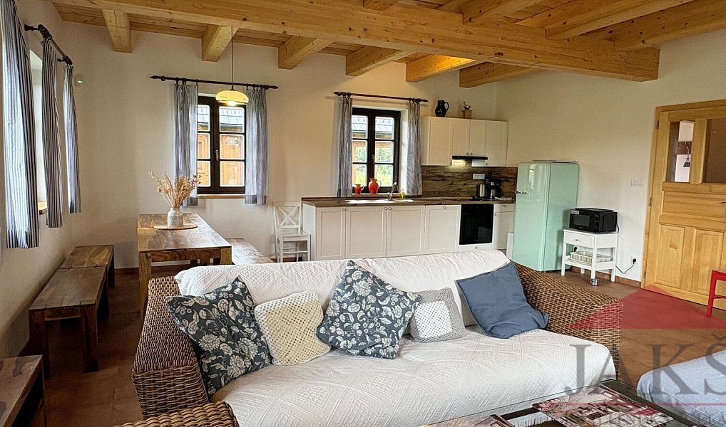 Prodej domu 187 m² s pozemkem 2 125 m², Srní – náhled fotky 3