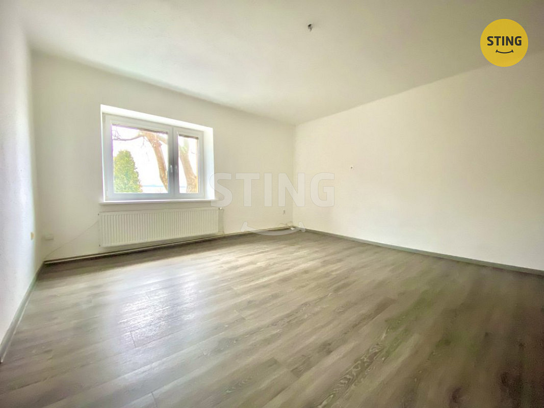 Pronájem bytu 1+1 61 m² – fotografie 2