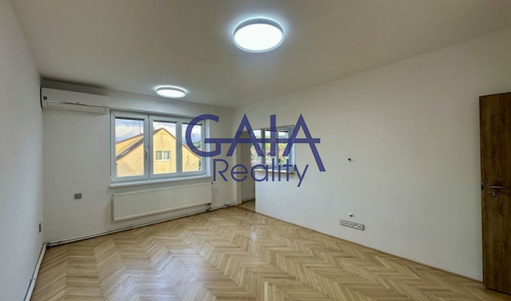 Pronájem bytu 3+1 66 m², Louka – náhled fotky 5