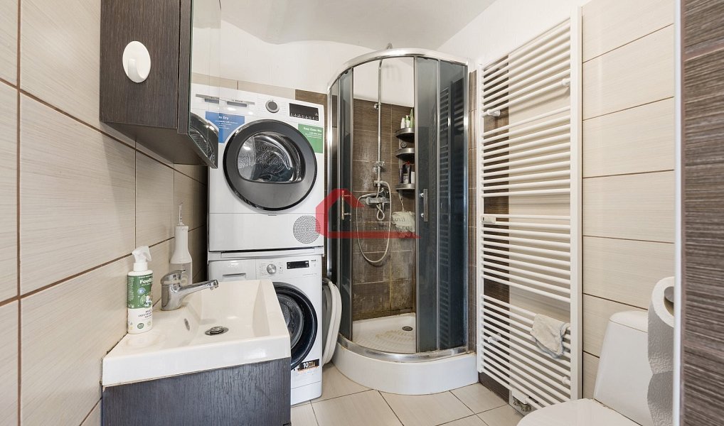 Prodej domu 299 m² s pozemkem 1 352 m², Zaječí – náhled fotky 23