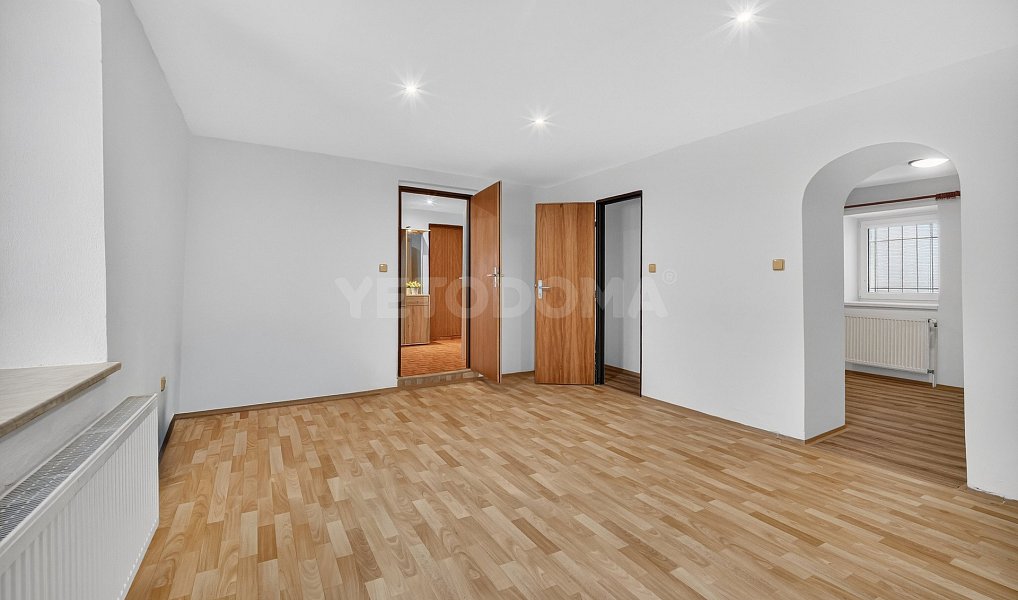 Prodej domu 231 m² s pozemkem 1 422 m², Benešovice – náhled fotky 14