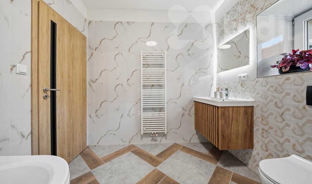 Prodej domu 210 m² s pozemkem 835 m², Jeníkovice – náhled fotky 19