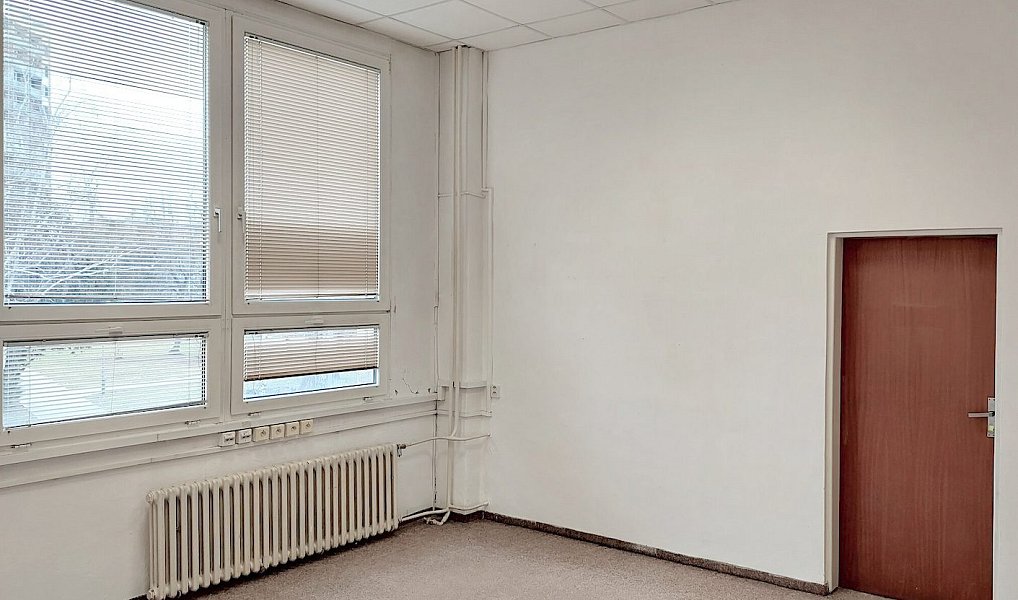 Pronájem skladovacích prostor 120 m², Břeclav – náhled fotky 9