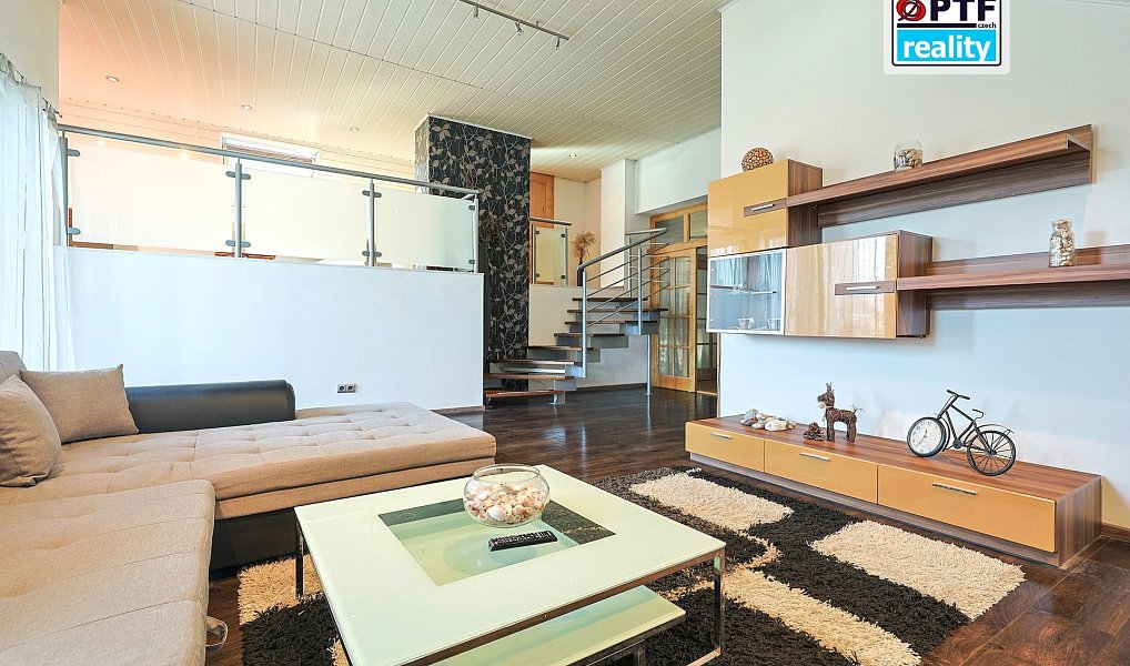 Prodej domu 353 m² s pozemkem 743 m², Plzeň – náhled fotky 44