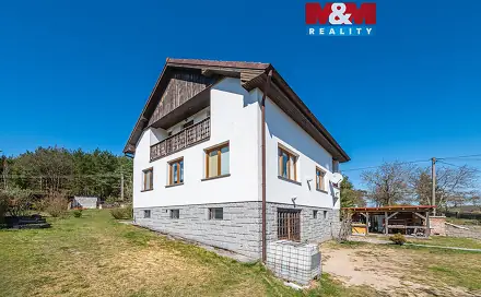 Prodej domu 214 m² s pozemkem 1 876 m², Kvášňovice, okres Klatovy