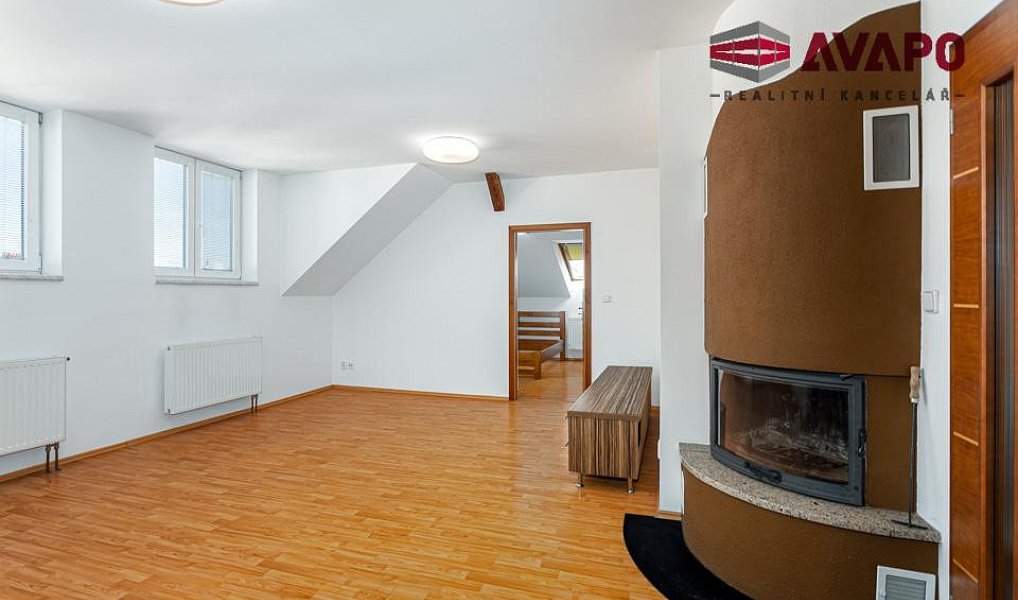 Pronájem bytu 3+1 97 m², Opava – náhled fotky 6