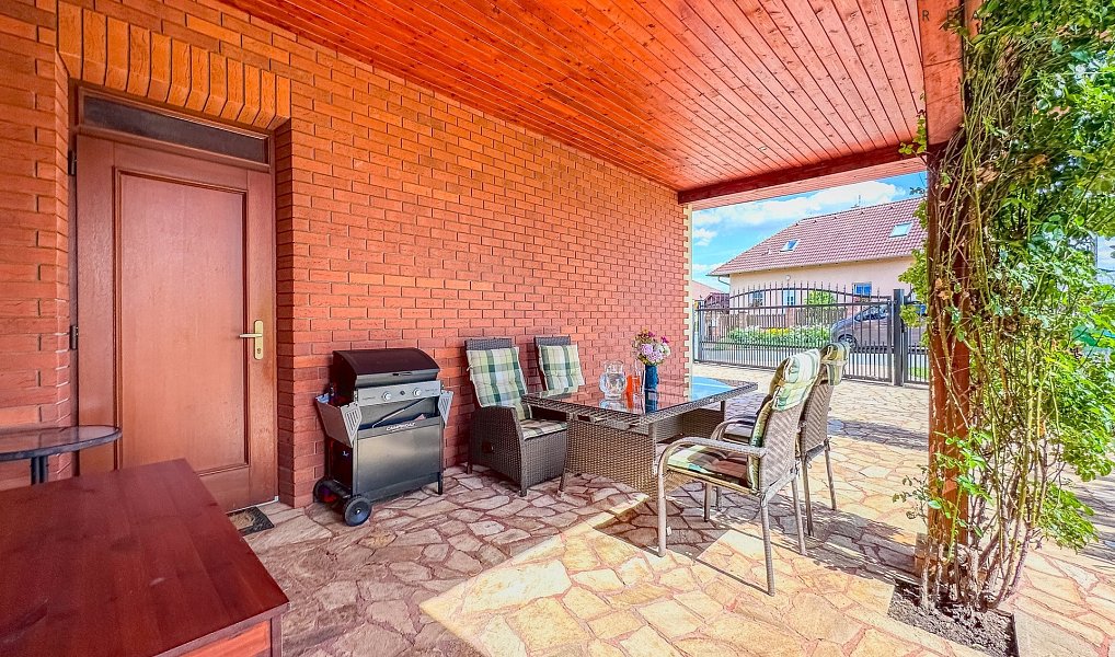 Prodej domu 150 m² s pozemkem 1 030 m², Kornatice – náhled fotky 8