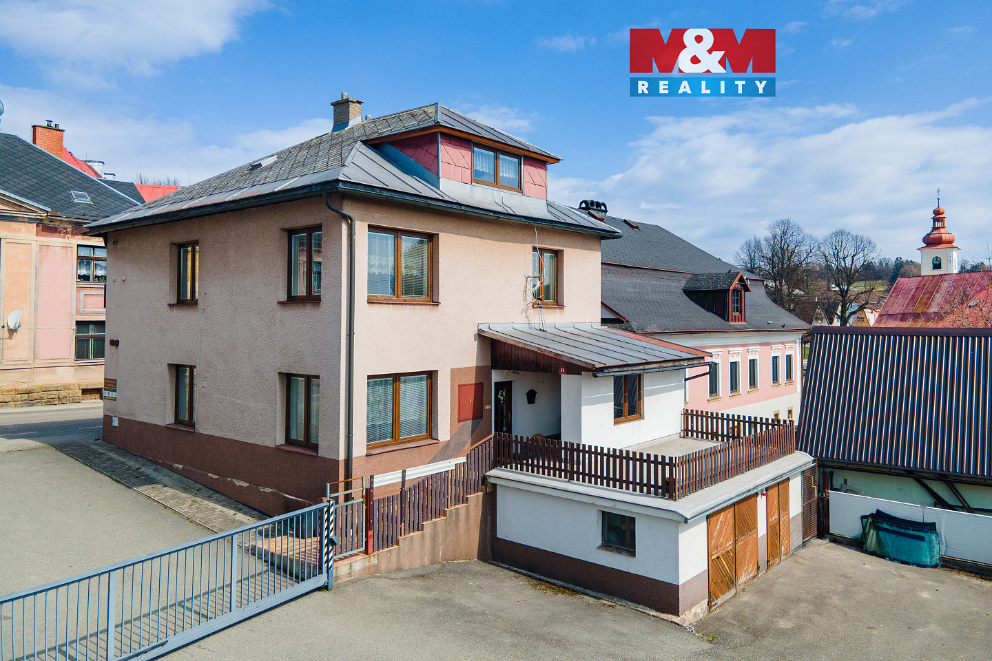 Prodej nájemního domu, činžáku 1 152 m²