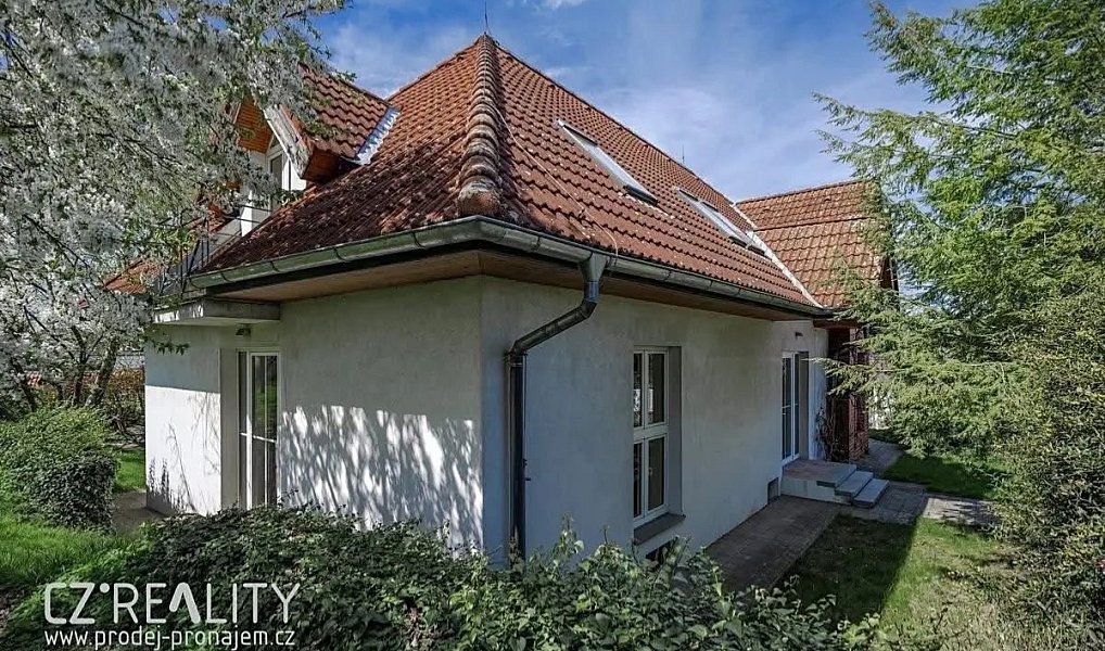 Prodej domu 300 m² s pozemkem 1 300 m², Praha – náhled fotky 7