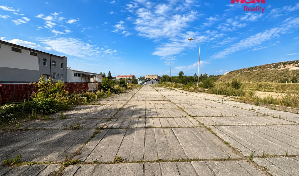 Pronájem pozemku 1 000 m², Libušín – náhled fotky 4