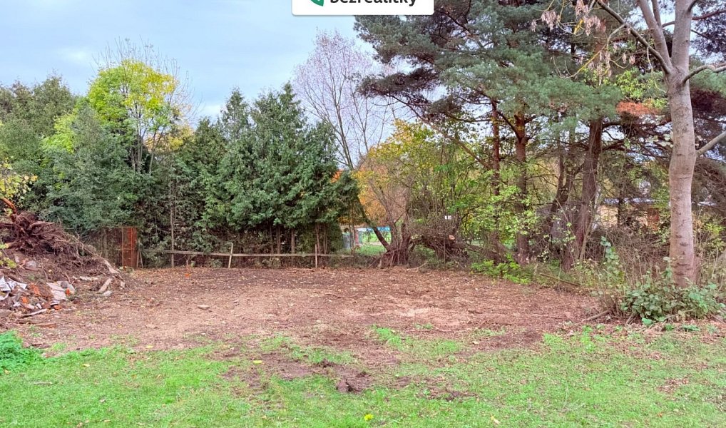 Prodej stavebního pozemku 1 913 m², Valy – náhled fotky 6