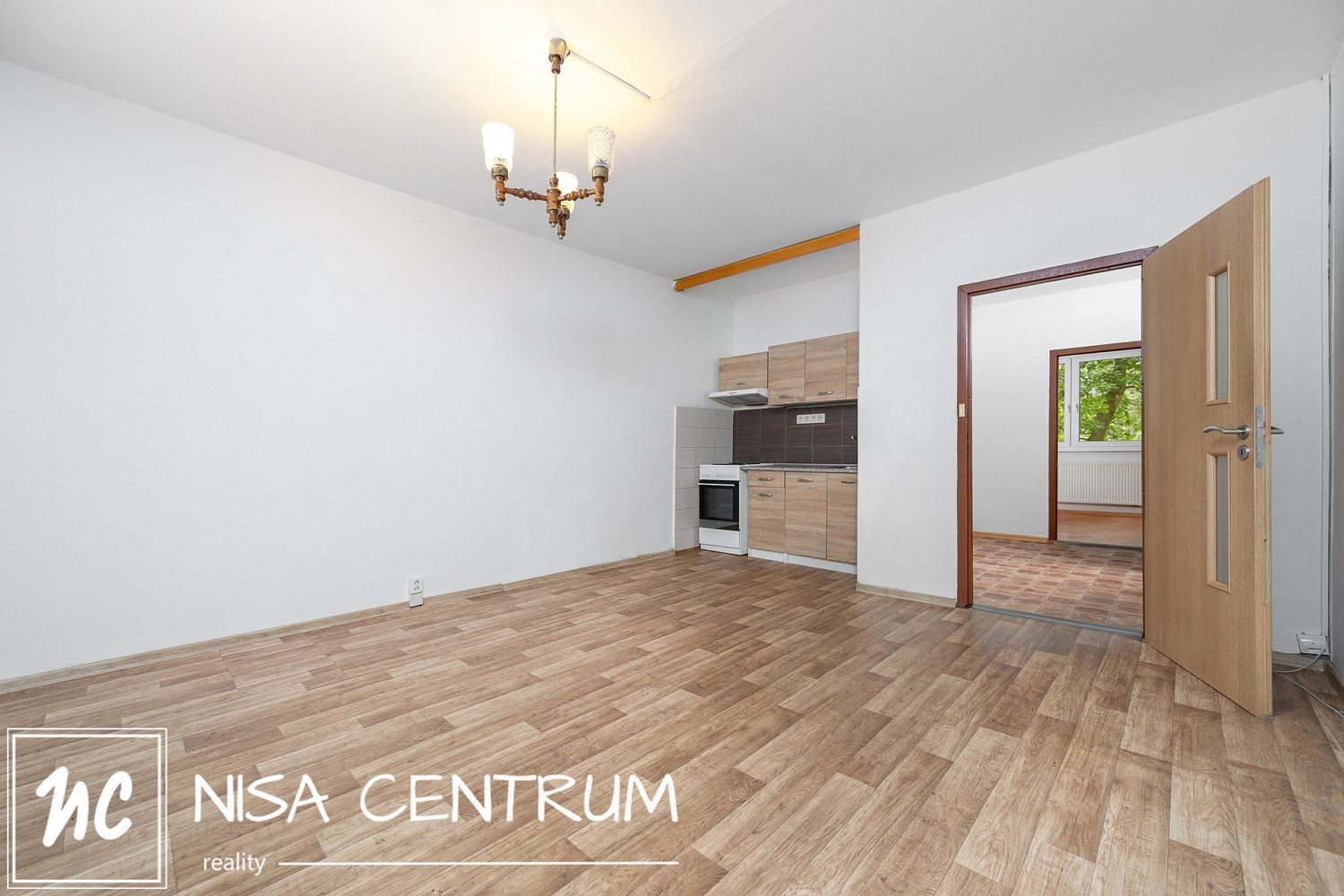 Pronájem bytu 2+kk 43 m² – pohled 4