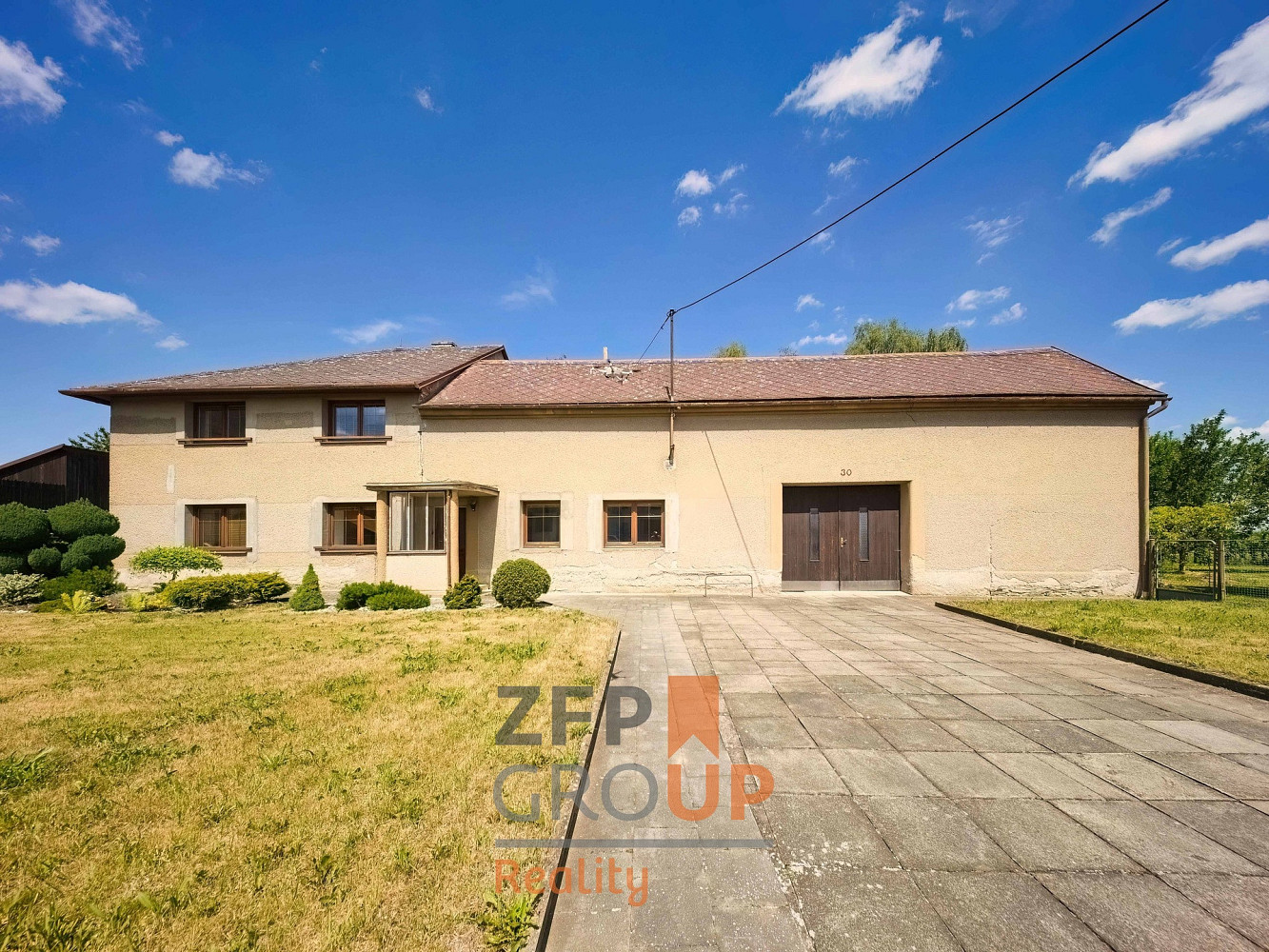 Prodej domu 227 m² s pozemkem 889 m²