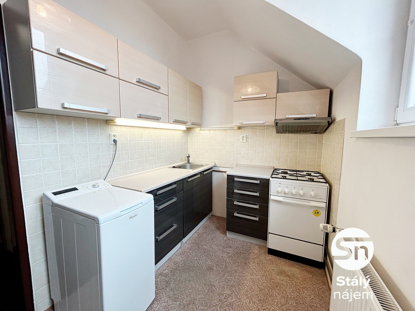 Pronájem bytu 2+1 41 m² – fotografie 3