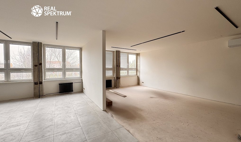 Pronájem kanceláře 473 m², Brno – fotka 1 z 15
