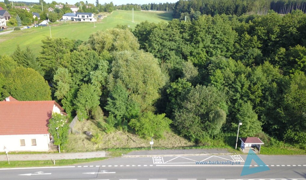 Prodej stavebního pozemku 1 040 m², Nová Paka – fotka 1 z 5