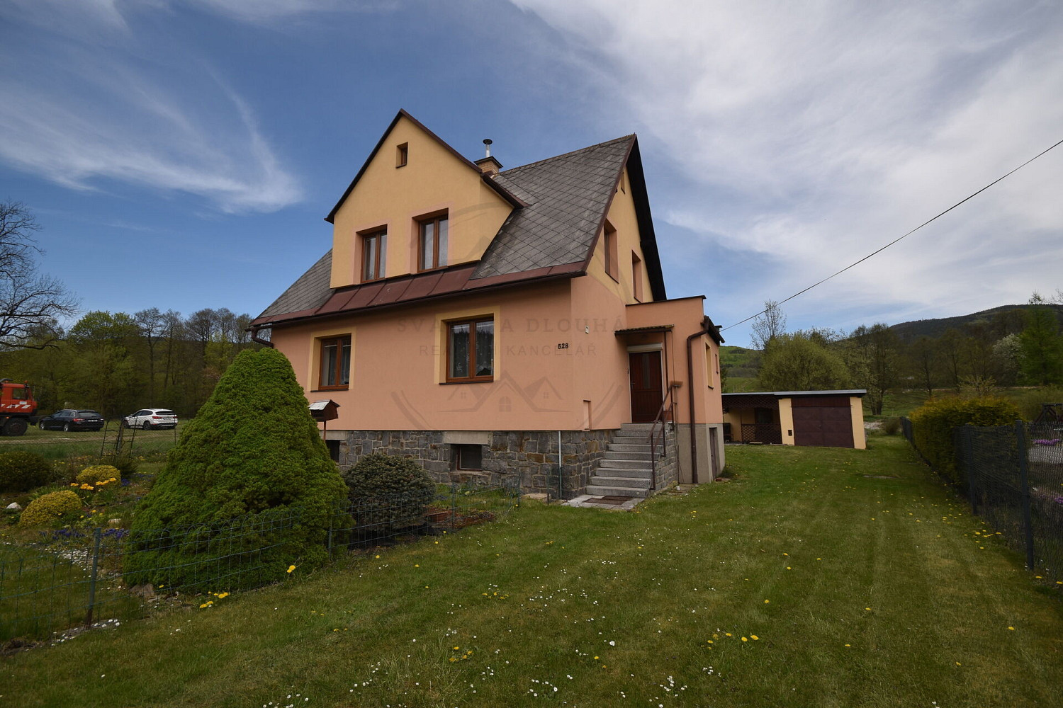 Prodej domu 210 m² s pozemkem 1 048 m² — photo 3