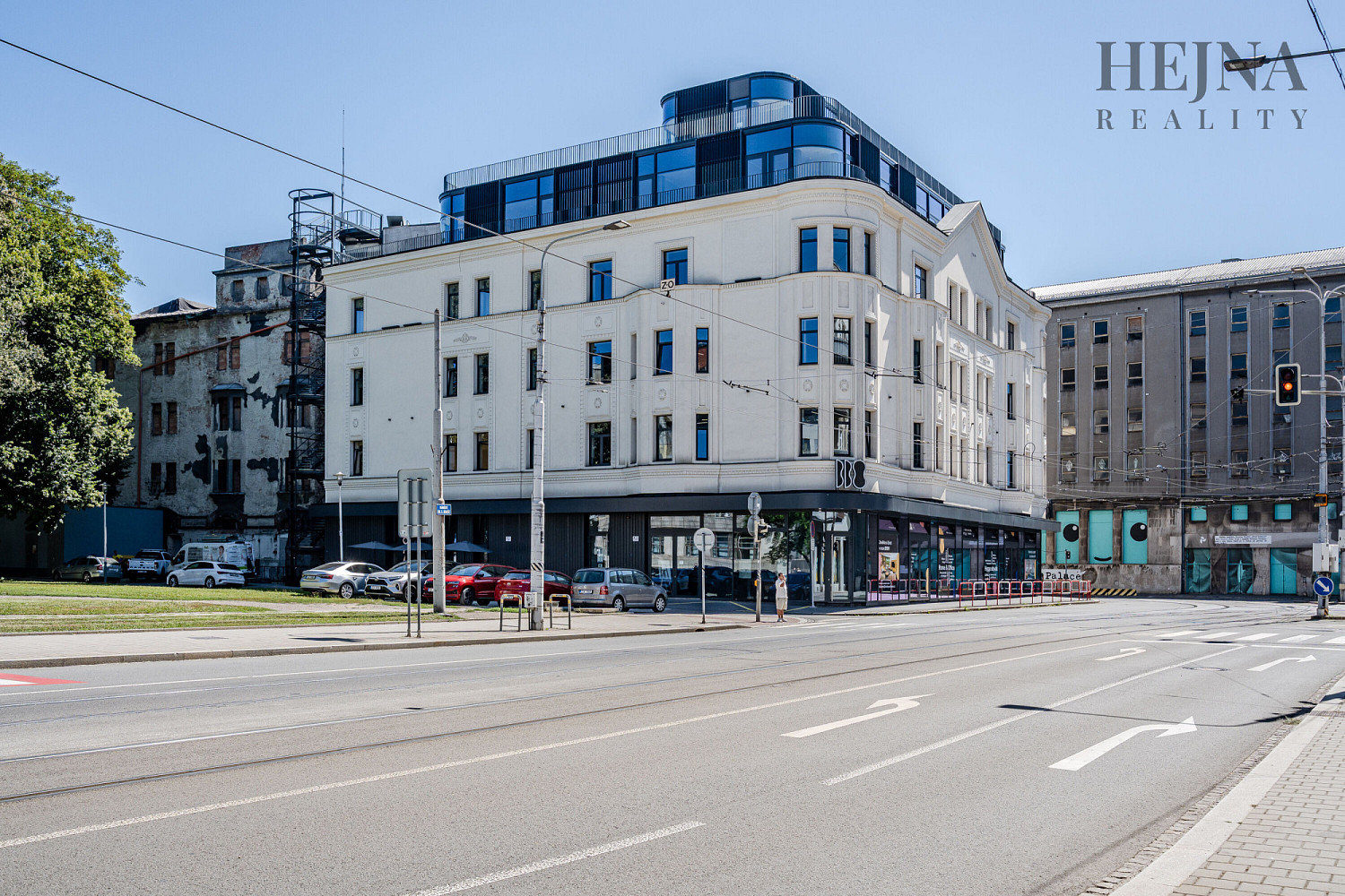 Pronájem obchodních prostor 108 m² – fotografie 2