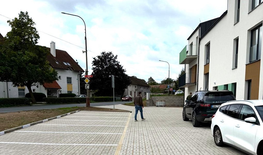 Prodej bytu 2+kk 72 m², Chvaletice – náhled fotky 16