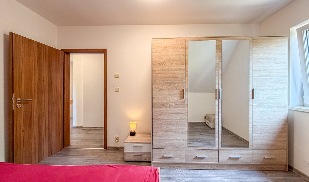 Prodej domu 86 m² s pozemkem 1 867 m², Nová Paka – náhled fotky 9