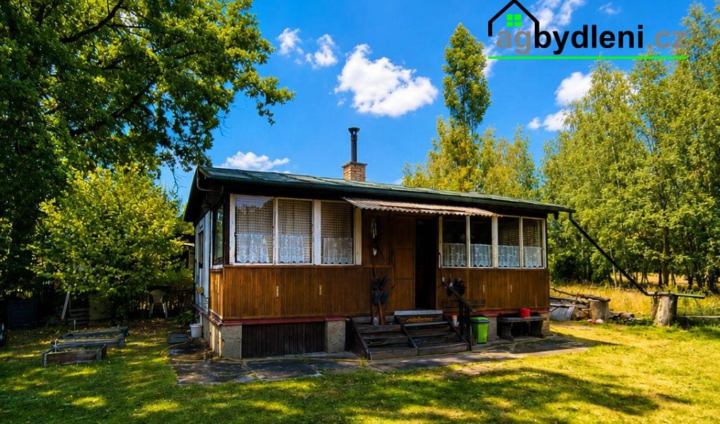 Pronájem chaty/chalupy 65 m² s pozemkem 424 m², Čerňovice – fotka 1 z 11