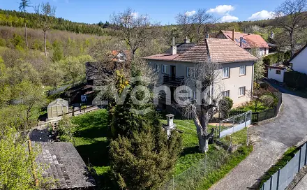 Prodej domu 180 m² s pozemkem 4 039 m², Zlín - Příluky