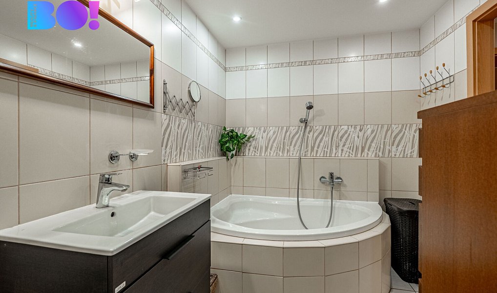 Prodej domu 180 m² s pozemkem 216 m², Znojmo – náhled fotky 11