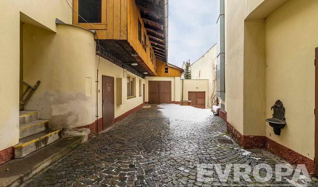 Prodej ubytovacího objektu 1 100 m², Nové Město na Moravě – náhled fotky 20