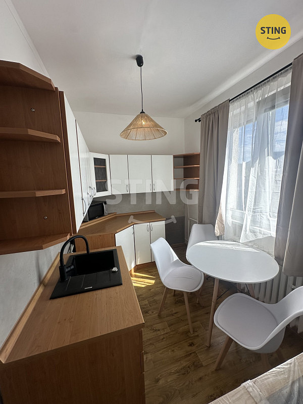 Pronájem bytu 3+1 61 m² – fotografie 2