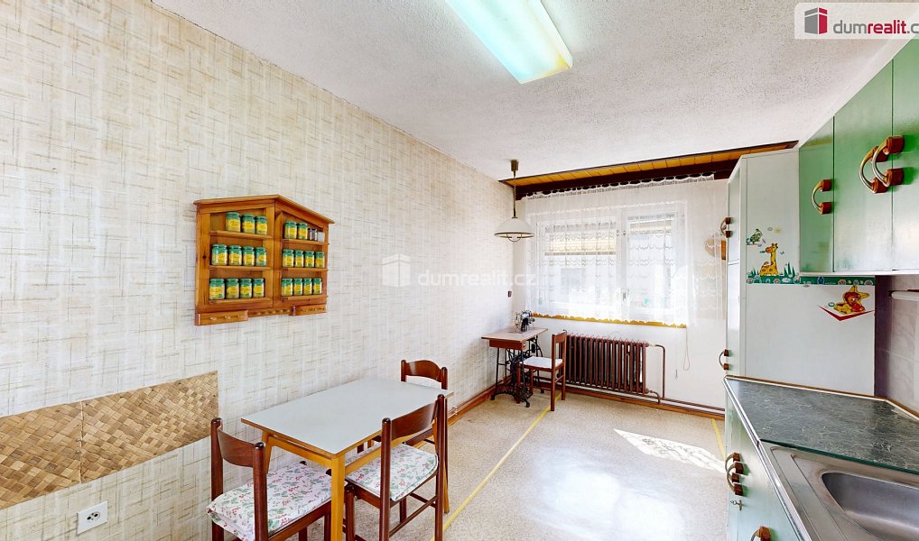 Prodej domu 150 m² s pozemkem 322 m², Dolní Kounice – náhled fotky 14