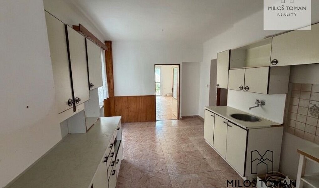 Prodej domu 230 m² s pozemkem 559 m², Klatovy – náhled fotky 10