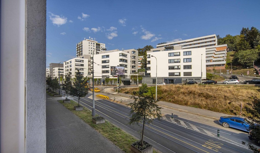 Prodej bytu 1+kk 30 m², Praha – náhled fotky 12