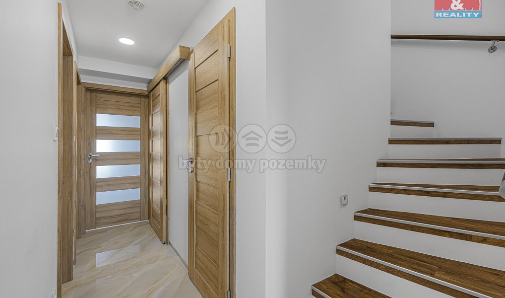 Prodej domu 157 m² s pozemkem 365 m², Čestice – náhled fotky 11